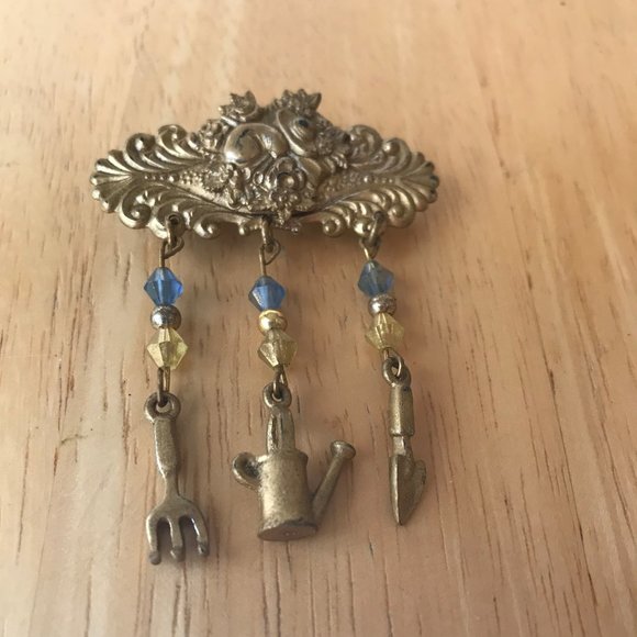 Gardener Pin Brooch Handmade VTG Gardening Tools - Picture 3 of 8